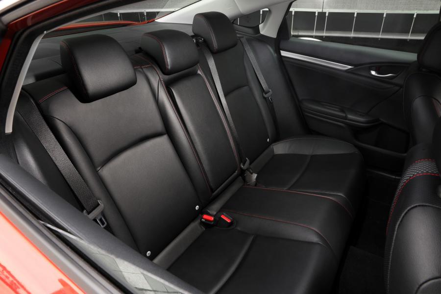 Интерьер Honda Civic RS Sedan (FC1) 2019 года  (AU) (фото 33 из 40)